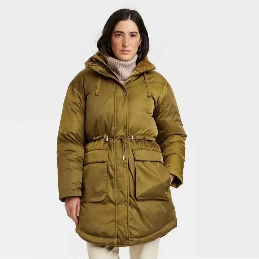 Universal Thread Puffer Coat Size XS